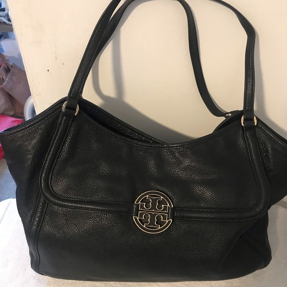 Tory Burch Large Black Handbag with front pocket - Picture 2 of 8